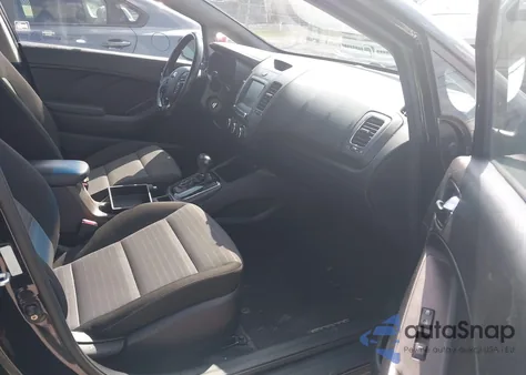 2018 Kia Forte S из США, поврежденный, VIN 3KPFL4A73JE175422